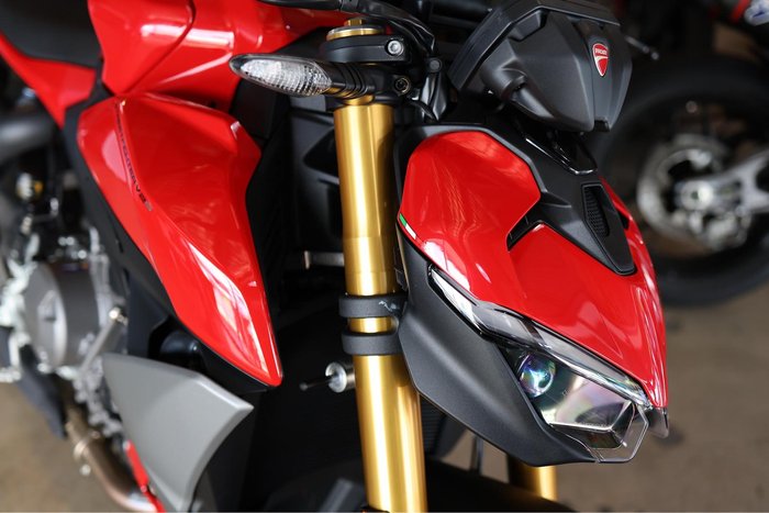 2025 Ducati Streetfighter V2 S Streetfighter Red