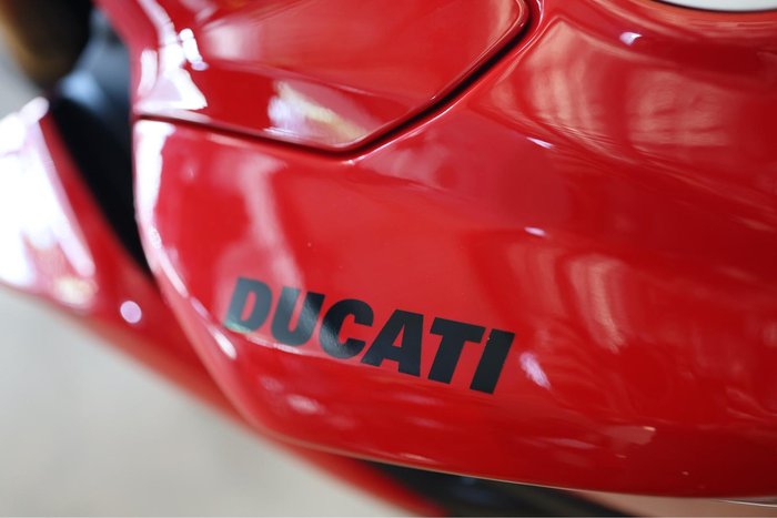 2025 Ducati Streetfighter V2 S Streetfighter Red