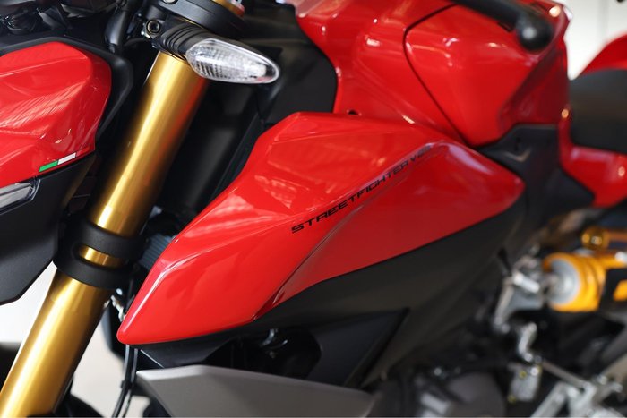 2025 Ducati Streetfighter V2 S Streetfighter Red