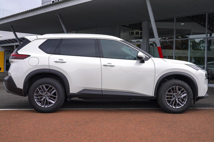 2024 Nissan X-TRAIL ST