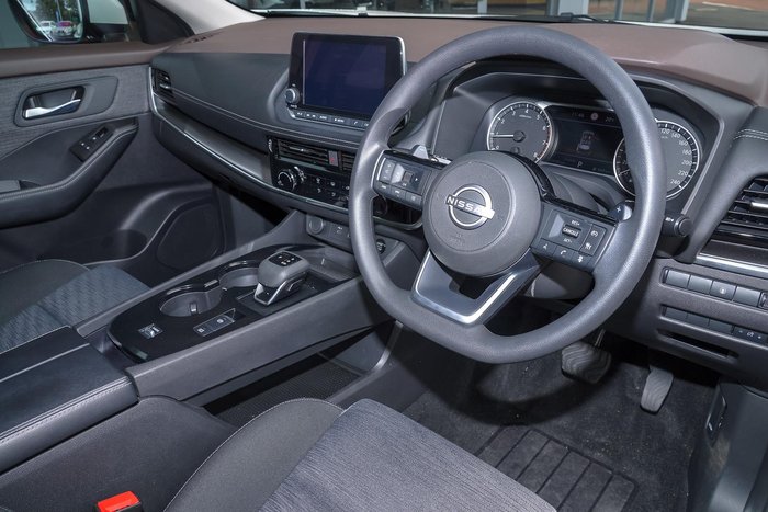 2024 Nissan X-TRAIL ST