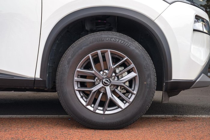 2024 Nissan X-TRAIL ST