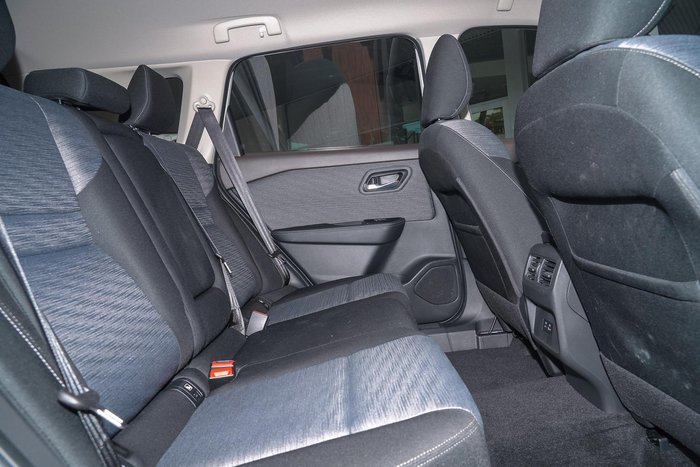 2024 Nissan X-TRAIL ST