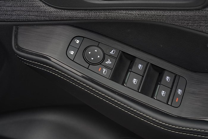 2024 Nissan X-TRAIL ST