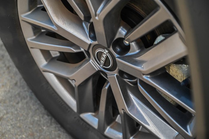 2024 Nissan X-TRAIL ST