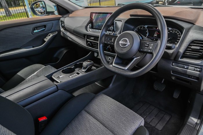 2024 Nissan X-TRAIL ST