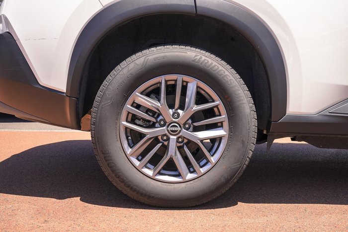 2024 Nissan X-TRAIL ST