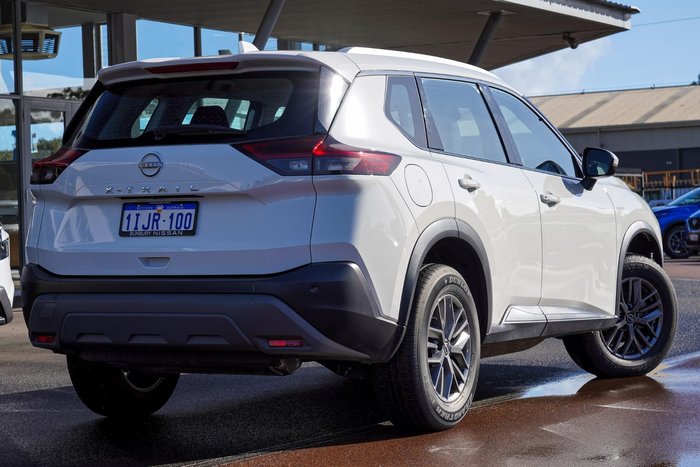 2024 Nissan X-TRAIL ST
