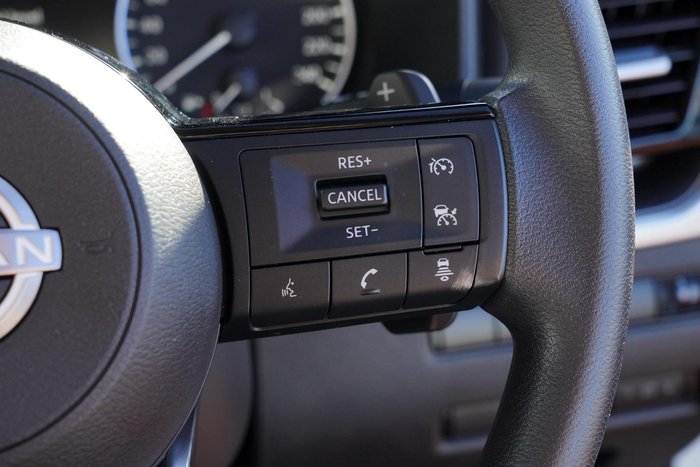 2024 Nissan X-TRAIL ST