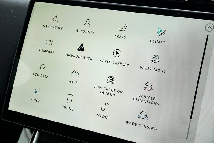 2025 Land Rover Range Rover Velar P250 Dynamic SE