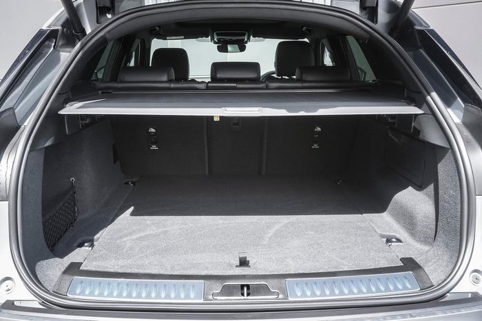 2025 Land Rover Range Rover Velar P250 Dynamic SE