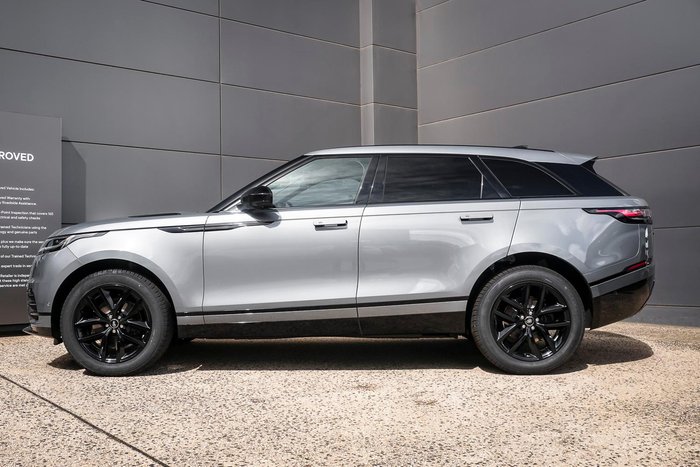 2025 Land Rover Range Rover Velar P250 Dynamic SE