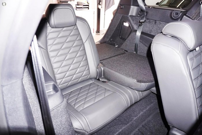 2025 Peugeot 5008 GT Premium Hybrid