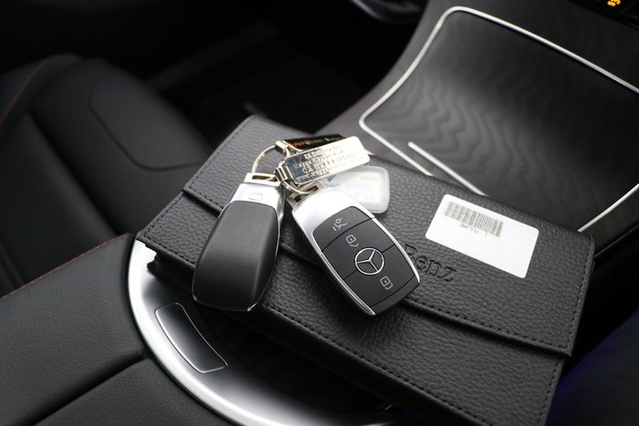 2023 Mercedes-Benz GLC-Class GLC300