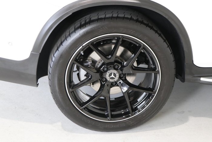 2023 Mercedes-Benz GLC-Class GLC300