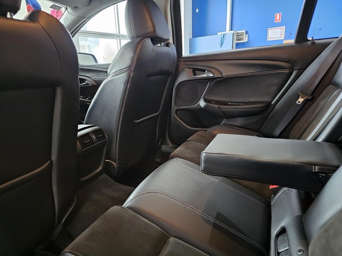 2016 Holden Commodore SV6