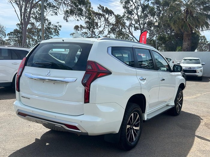 2020 Mitsubishi Pajero Sport GLX