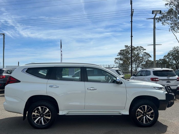 2020 Mitsubishi Pajero Sport GLX