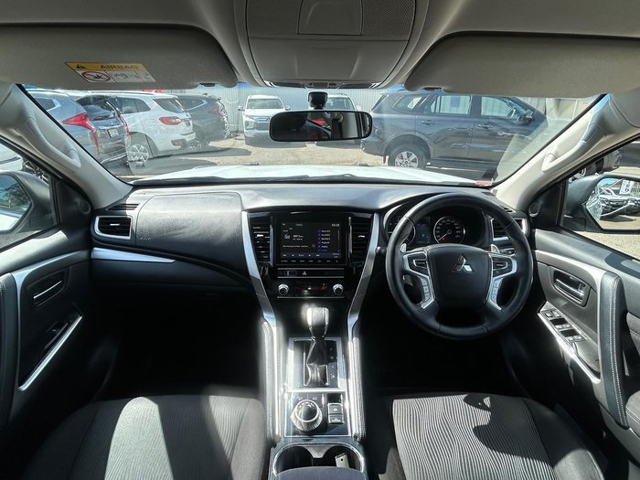 2020 Mitsubishi Pajero Sport GLX