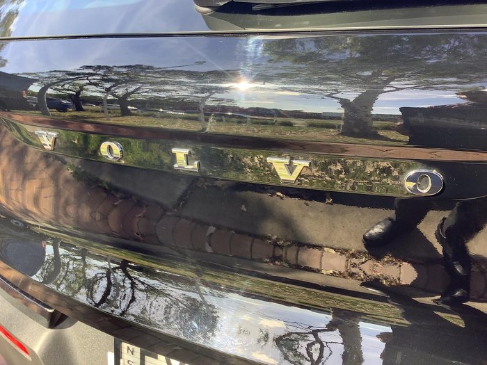 2022 Volvo XC40 Plus B4