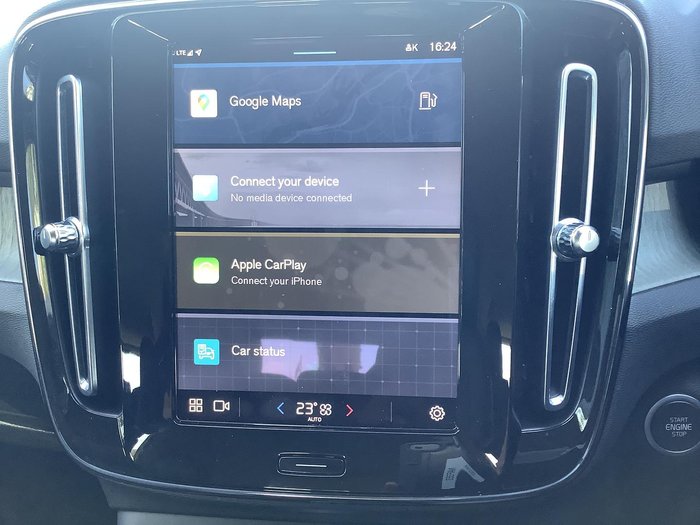 2022 Volvo XC40 Plus B4