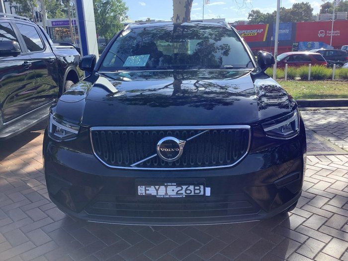 2022 Volvo XC40 Plus B4