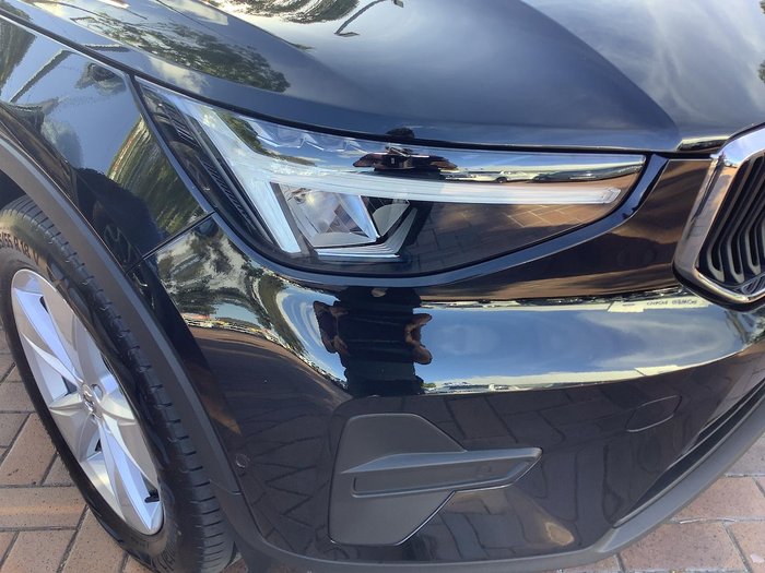 2022 Volvo XC40 Plus B4