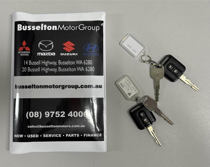 2011 Nissan Navara RX