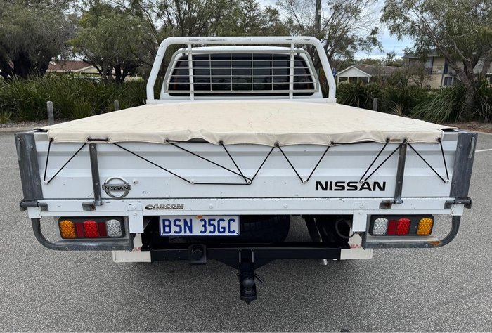 2011 Nissan Navara RX
