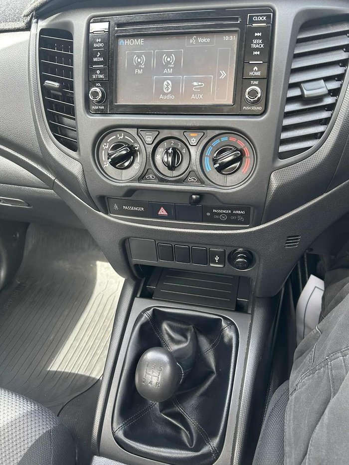 2022 Mitsubishi Triton GLX