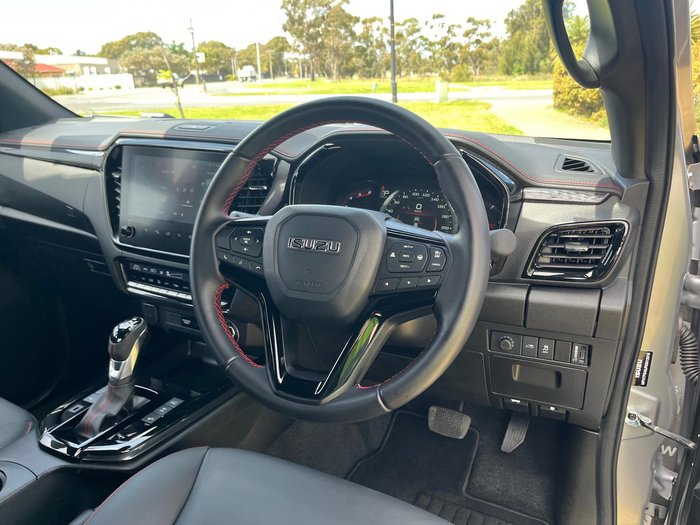 2025 Isuzu D-MAX X-TERRAIN