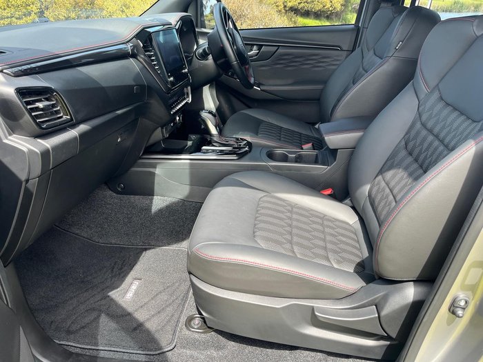 2025 Isuzu D-MAX X-TERRAIN