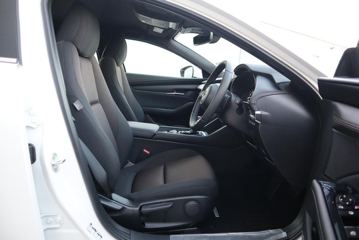 2025 Mazda 3 G20 Evolve