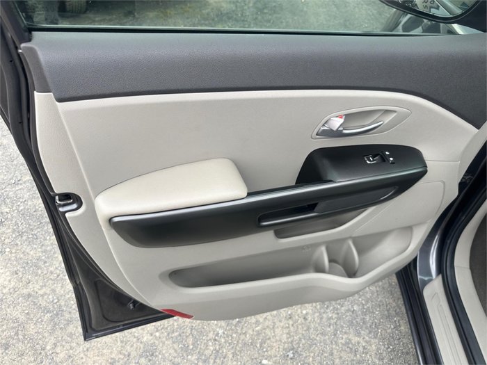 2017 KIA CARNIVAL S