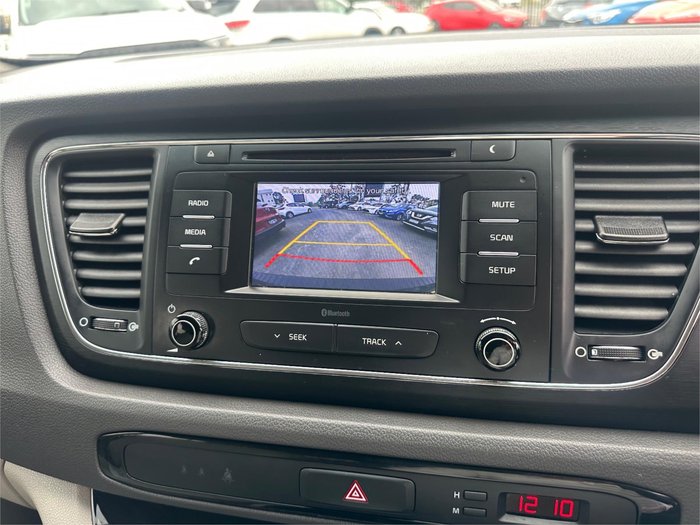 2017 KIA CARNIVAL S