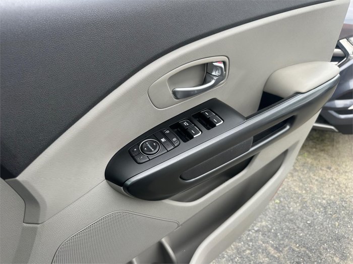 2017 KIA CARNIVAL S