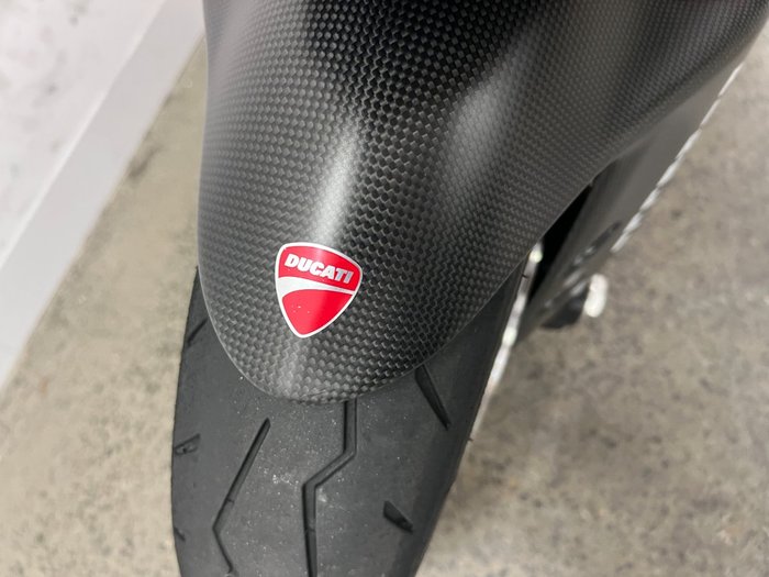 2014 DUCATI 899 PANIGALE Red
