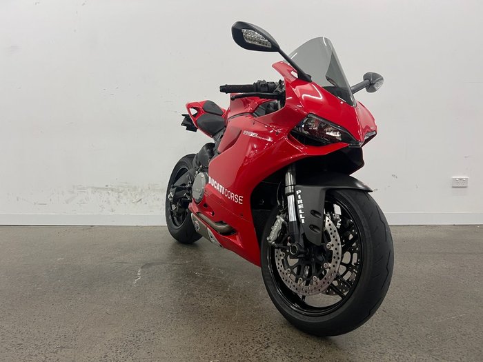 2014 DUCATI 899 PANIGALE Red