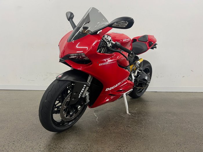 2014 DUCATI 899 PANIGALE Red