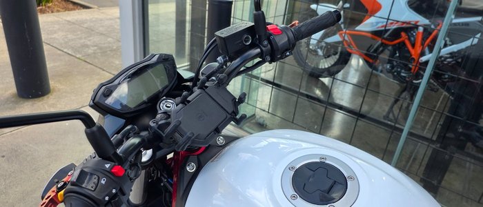 2020 Suzuki SV650XAU LAMS WHITE