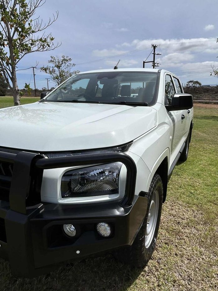 2024 Mitsubishi Triton GLX