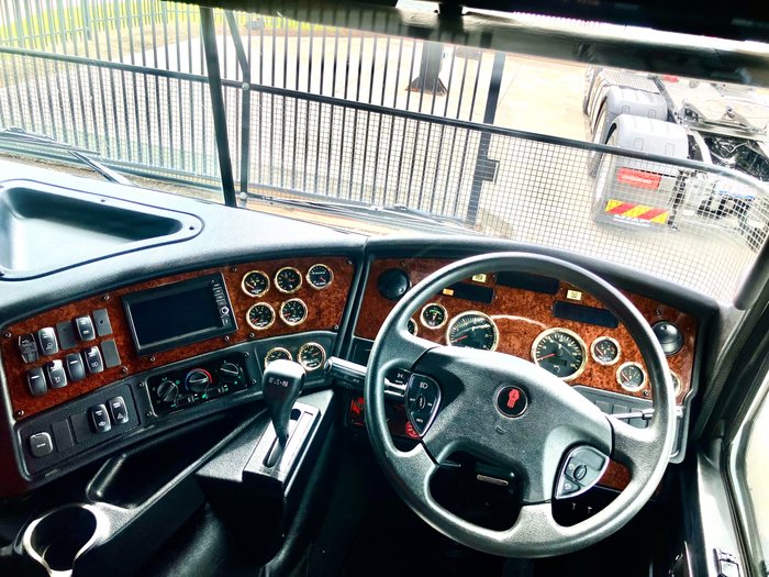 2023 Kenworth K200 White
