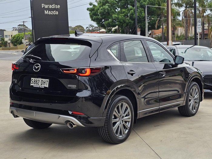 2025 Mazda CX-5 G35 Akera