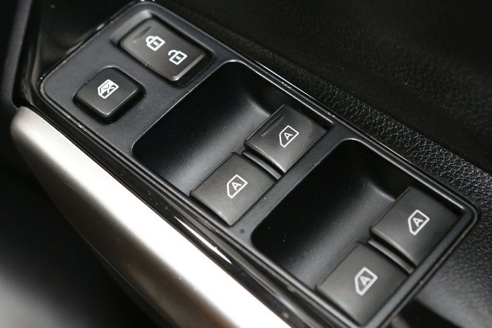 2023 Mitsubishi Pajero Sport GLS