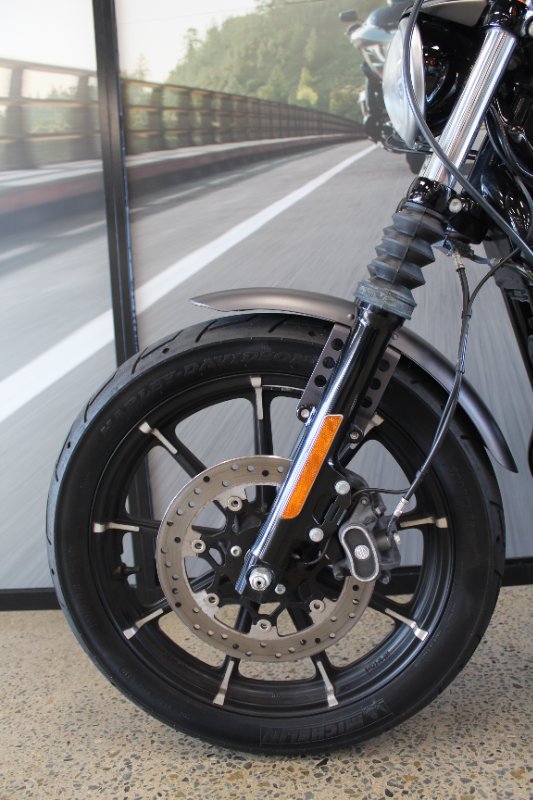 2017 Harley-davidson XL883 IRON 883 GREY