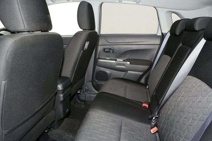 2024 Mitsubishi ASX LS