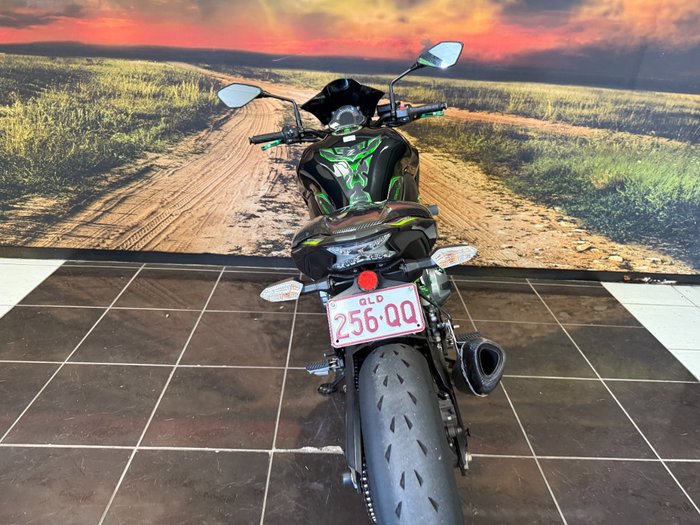 2018 Kawasaki ZR 900 Grey