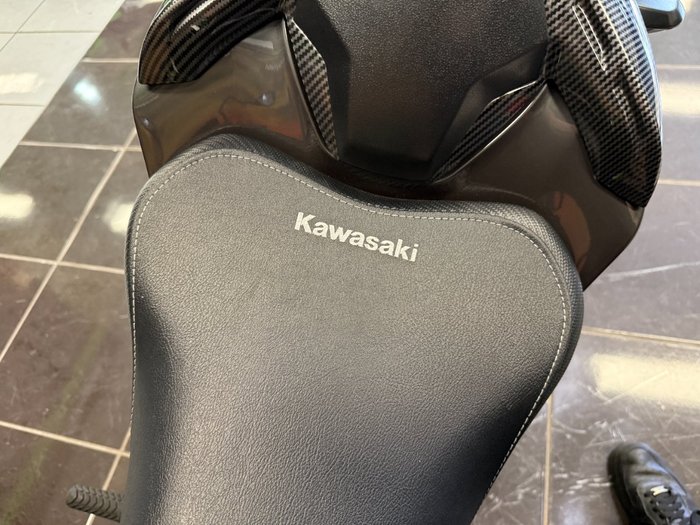 2018 Kawasaki ZR 900 Grey
