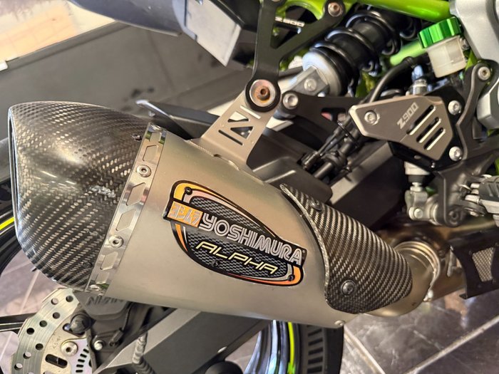 2018 Kawasaki ZR 900 Grey