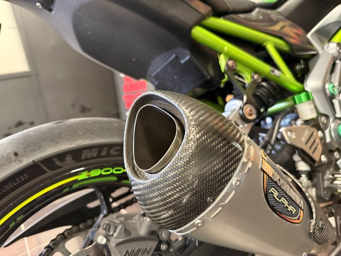 2018 Kawasaki ZR 900 Grey